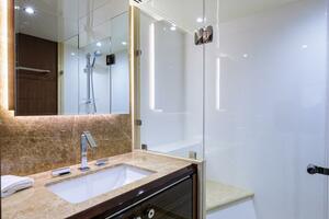 ZEPHYR 100ft Ocean Alexander Yacht For Sale