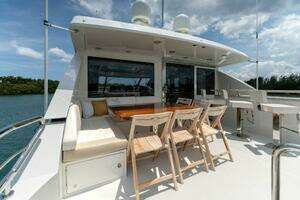 2019 Ocean Alexander 100 Motor Yacht thumbnail 11