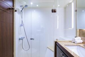 ZEPHYR 100ft Ocean Alexander Yacht For Sale