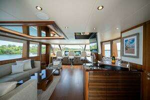 2019 Ocean Alexander 100 Motor Yacht thumbnail 18