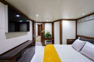 2019 Ocean Alexander 100 Motor Yacht thumbnail 60
