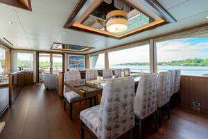 2019 Ocean Alexander 100 Motor Yacht thumbnail 30