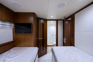 ZEPHYR 100ft Ocean Alexander Yacht For Sale