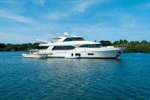2019 Ocean Alexander 100 Motor Yacht thumbnail 4