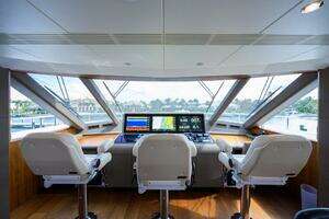 2019 Ocean Alexander 100 Motor Yacht thumbnail 24