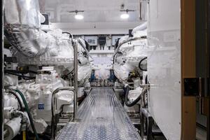 ZEPHYR 100ft Ocean Alexander Yacht For Sale