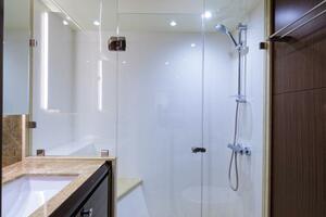 ZEPHYR 100ft Ocean Alexander Yacht For Sale