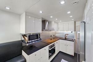 84ft Sunseeker Yacht For Sale