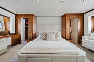84ft Sunseeker Yacht For Sale
