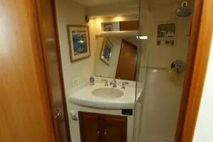 Cabo 45 EMMA - Interior Head