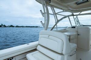 33ft Grady White Yacht For Sale