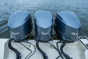 33ft Grady White Yacht For Sale