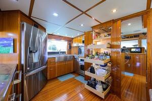 POMBOO 70ft Hatteras Yacht For Sale