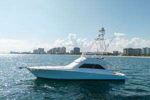 2006 Viking 68 Convertible thumbnail 5