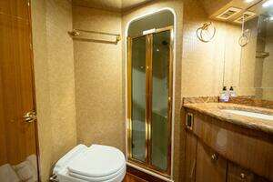 2006 Viking 68 Convertible thumbnail 50