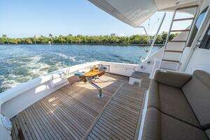 2006 Viking 68 Convertible thumbnail 55