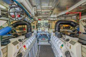 2006 Sunseeker 75 Yacht thumbnail 55