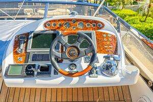2006 Sunseeker 75 Yacht thumbnail 51