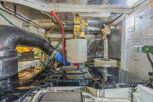 2006 Sunseeker 75 Yacht thumbnail 56