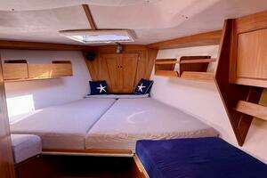 1991 J Boats J/47 thumbnail 6
