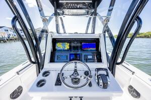 28ft SeaHunter Yacht For Sale