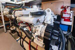 2022 Beneteau Swift Trawler thumbnail 54