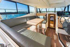 2022 Beneteau Swift Trawler thumbnail 28
