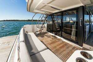 2022 Beneteau Swift Trawler thumbnail 8