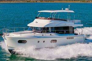 2022 Beneteau Swift Trawler thumbnail 3