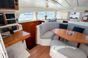 2005 Lagoon 380S thumbnail 23