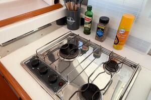 NO KA OI 38ft Lagoon Yacht For Sale