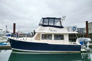 34-ft-Mainship-2006-North Vancouver British Columbia Canada yacht for sale