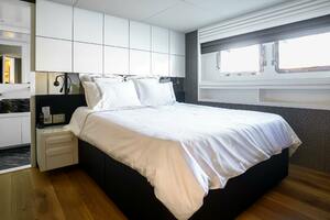 RAY 107ft Numarine Yacht For Sale