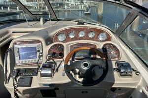 32ft Sea Ray Yacht For Sale