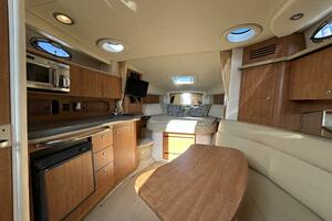 32ft Sea Ray Yacht For Sale