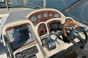 32ft Sea Ray Yacht For Sale