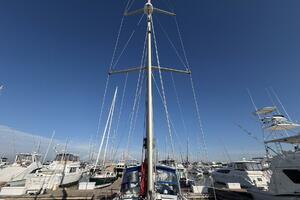 Nae Hassle 57ft Beneteau Yacht For Sale