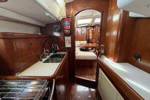2004 Beneteau 57 Center Cockpit thumbnail 50
