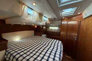 2004 Beneteau 57 Center Cockpit thumbnail 55