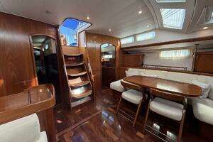 2004 Beneteau 57 Center Cockpit thumbnail 40