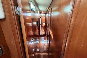 2004 Beneteau 57 Center Cockpit thumbnail 64