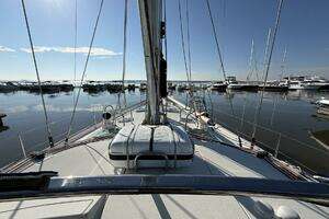 2004 Beneteau 57 Center Cockpit thumbnail 36