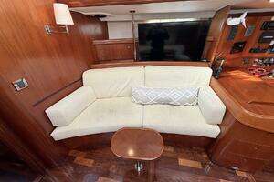 2004 Beneteau 57 Center Cockpit thumbnail 46