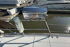 2004 Beneteau 57 Center Cockpit thumbnail 93