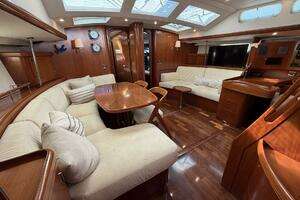 2004 Beneteau 57 Center Cockpit thumbnail 41
