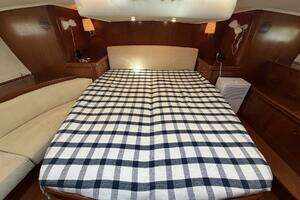 2004 Beneteau 57 Center Cockpit thumbnail 58