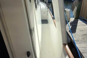 Kissed Some Frogs 42ft Beneteau Yacht For Sale