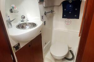 Kissed Some Frogs 42ft Beneteau Yacht For Sale