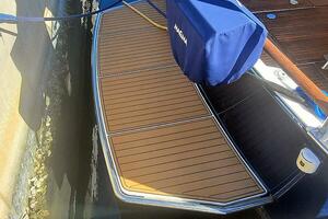 Kissed Some Frogs 42ft Beneteau Yacht For Sale