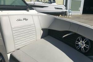 19ft Sea Ray Yacht For Sale